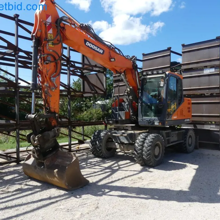 Mobiele graafmachine Doosan DX165W-5