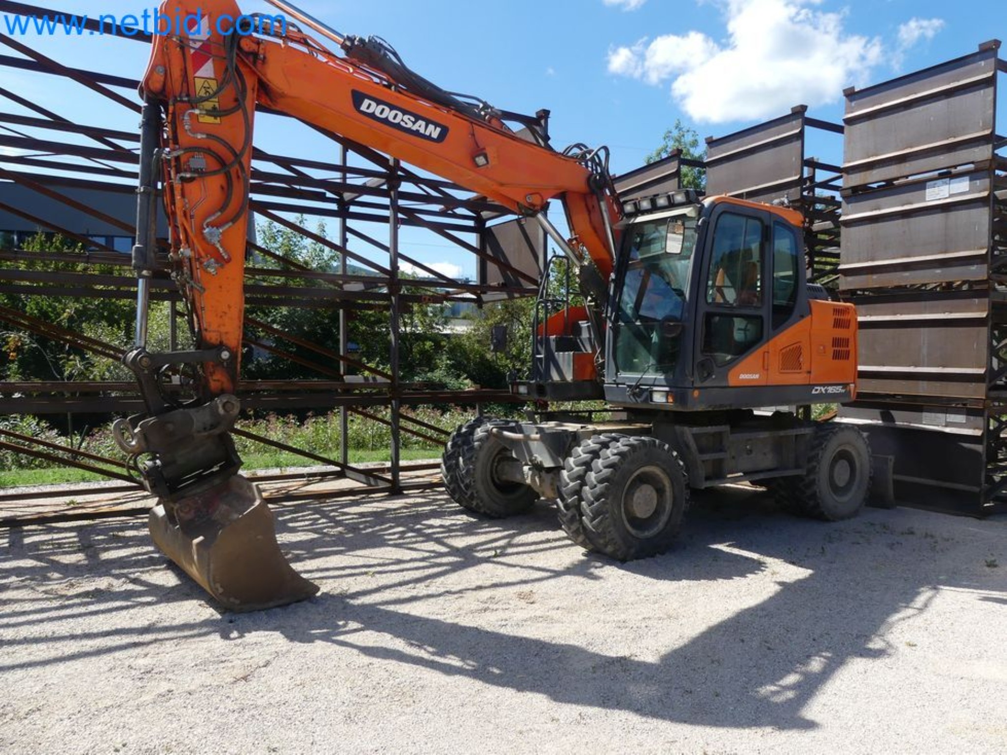 Koparka mobilna DOOSAN DX165W-2