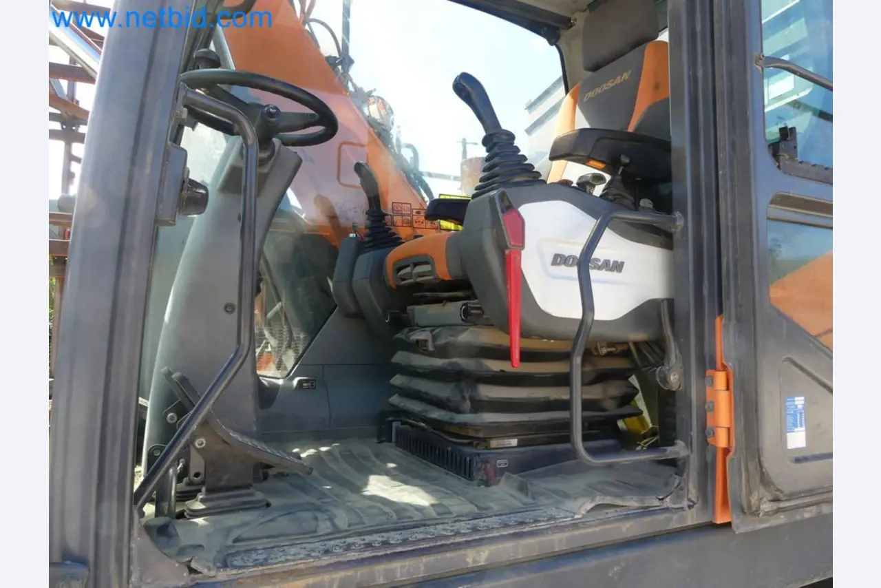 Mobilbagger DOOSAN DX165W -35