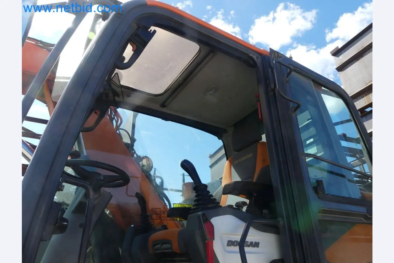 Mobilbagger DOOSAN DX165W -36