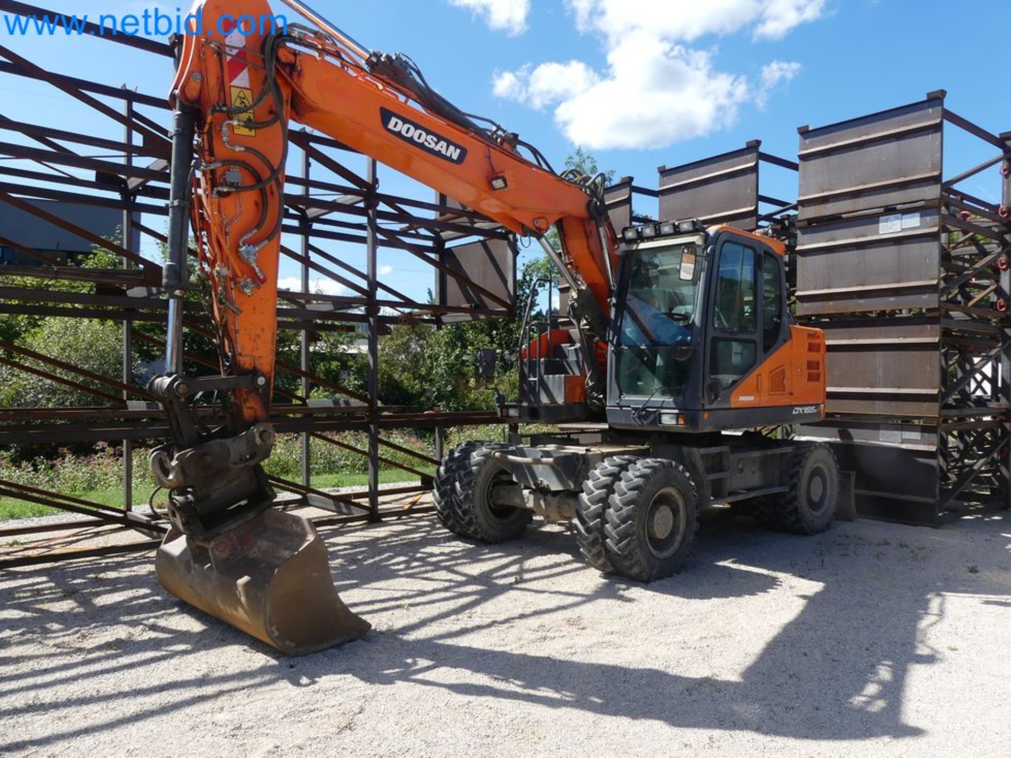 Koparka mobilna DOOSAN DX165W-72