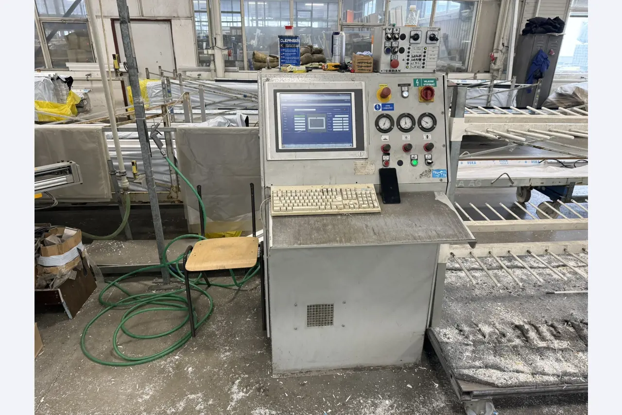 Máquinas para la fabricación de ventanas de plástico-5