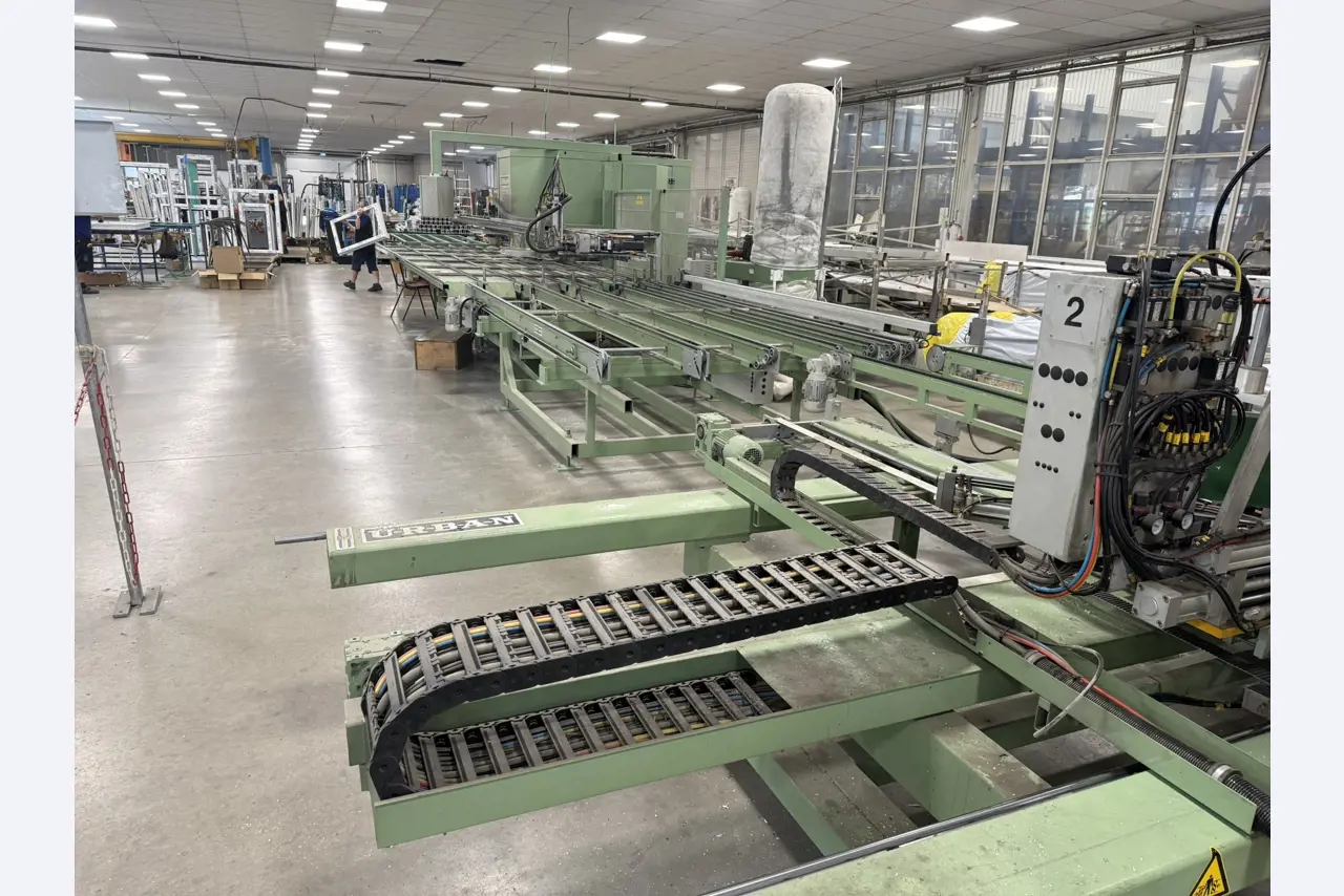 Máquinas para la fabricación de ventanas de plástico-7