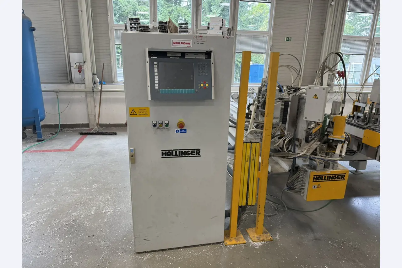 Maschinen zur Herstellung von Kunststofffenstern-3