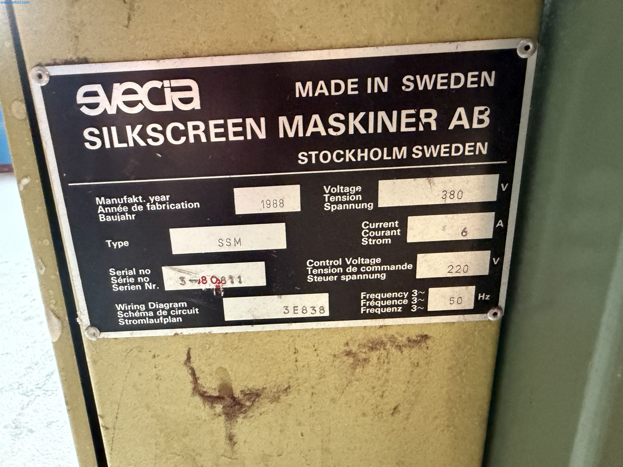 Operating equipment of a technical flocking company-3