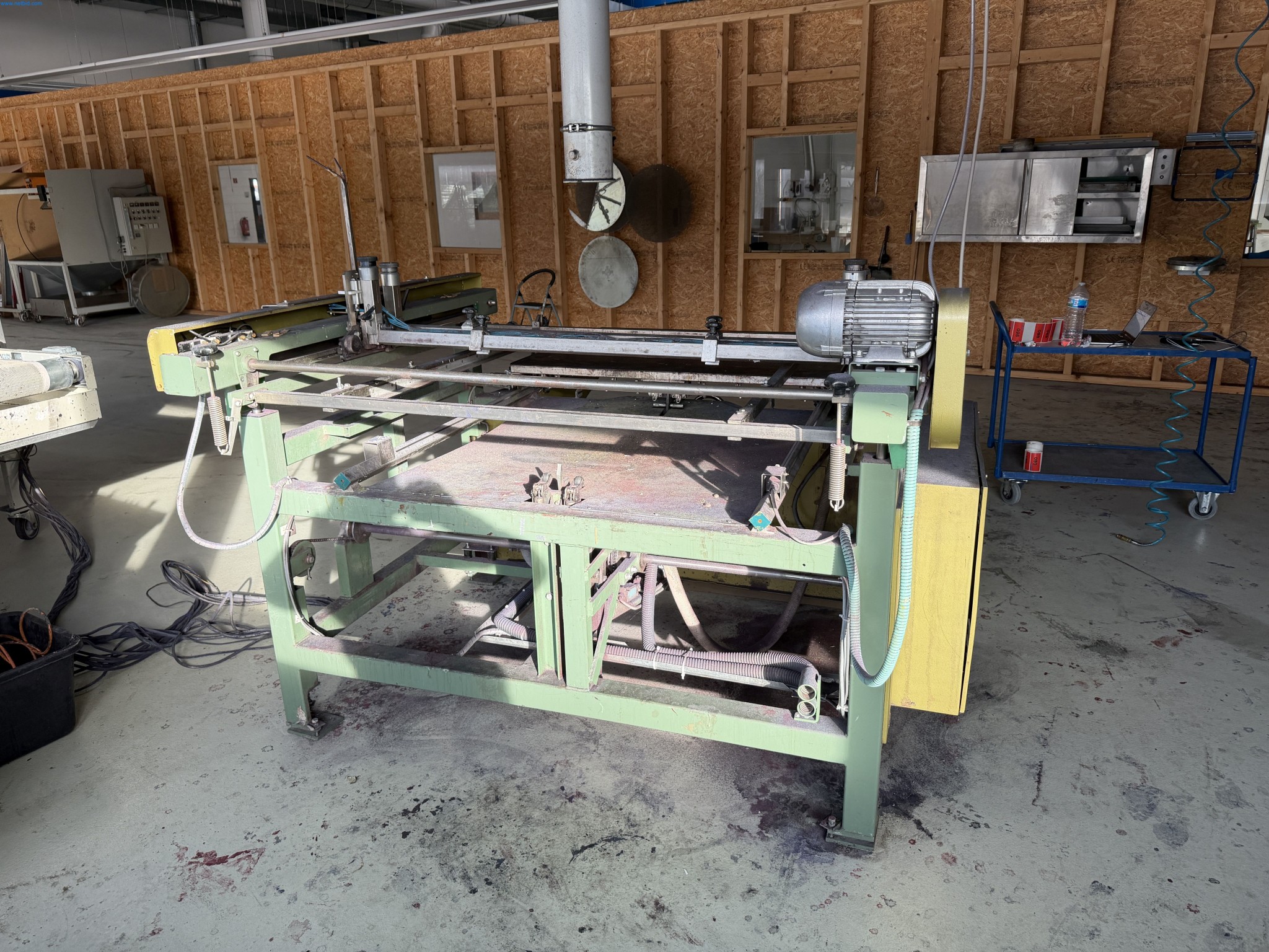 Operating equipment of a technical flocking company-4