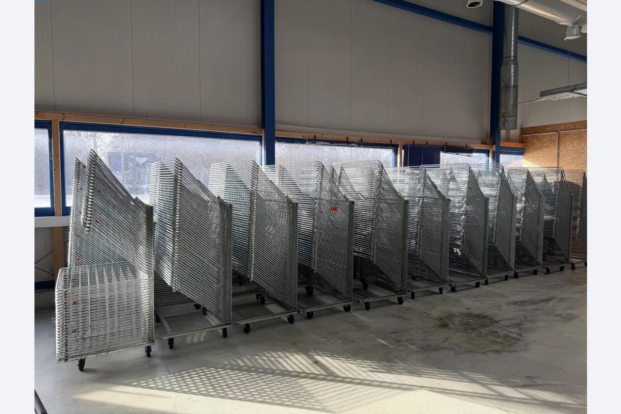 Operating equipment of a technical flocking company-1