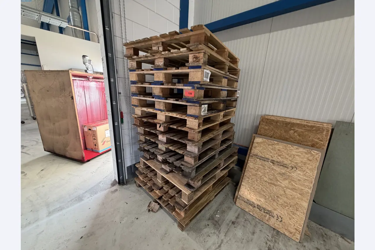 Operating equipment of a technical flocking company-1