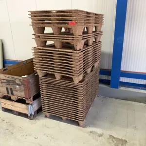 15 Bottom pallets