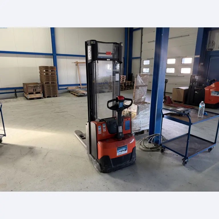 Operating equipment of a technical flocking company-1