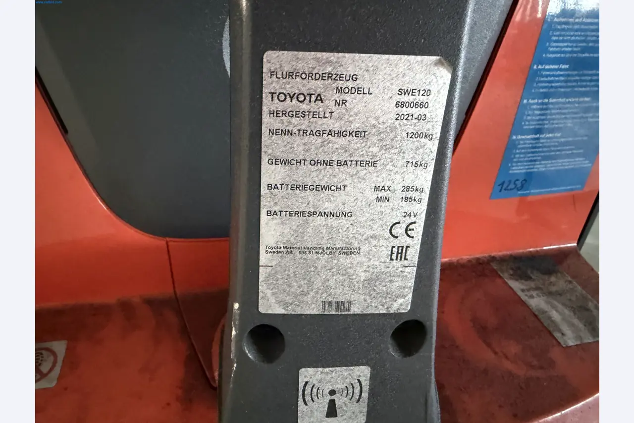 Operating equipment of a technical flocking company-2