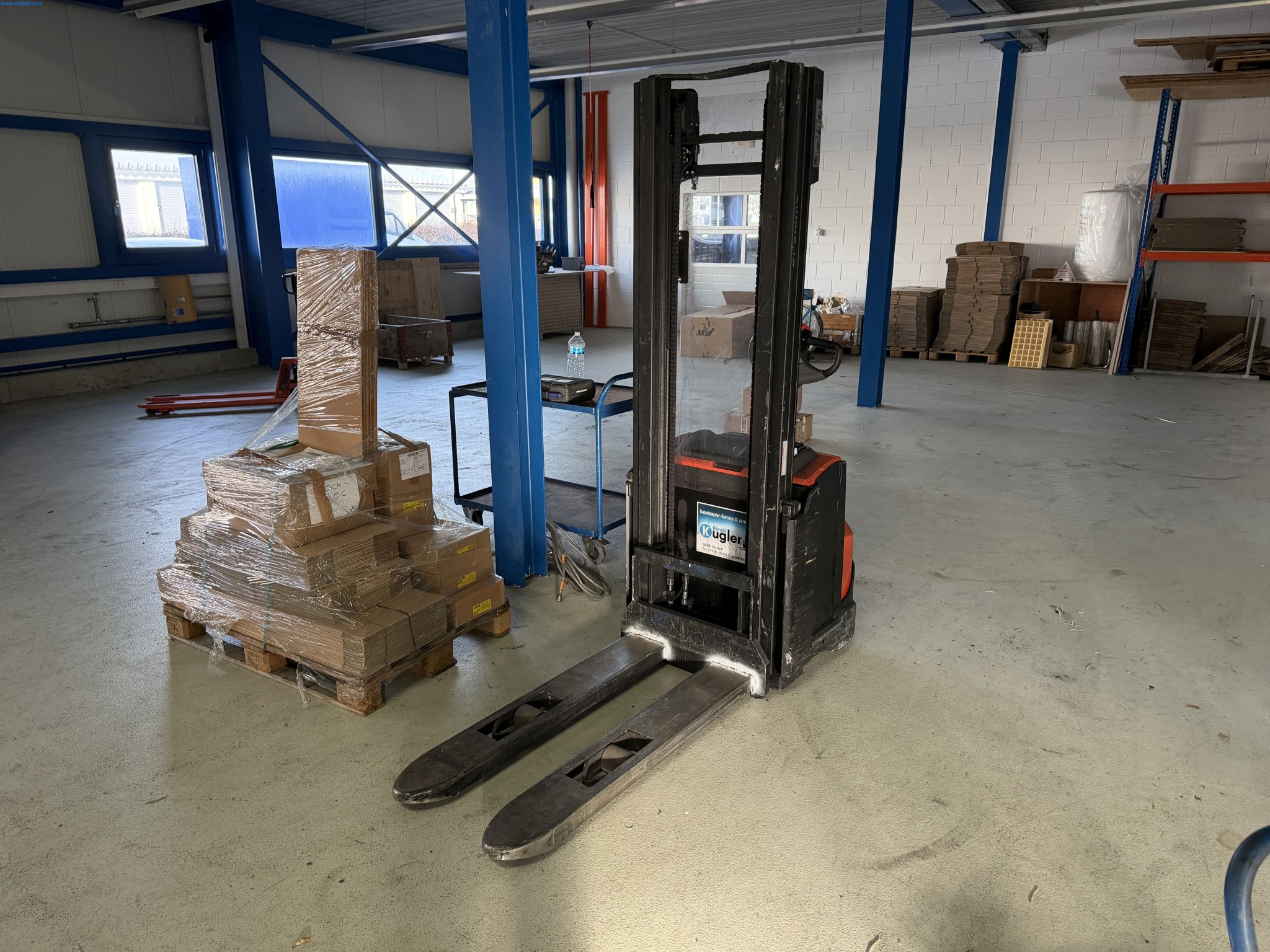 Operating equipment of a technical flocking company-3