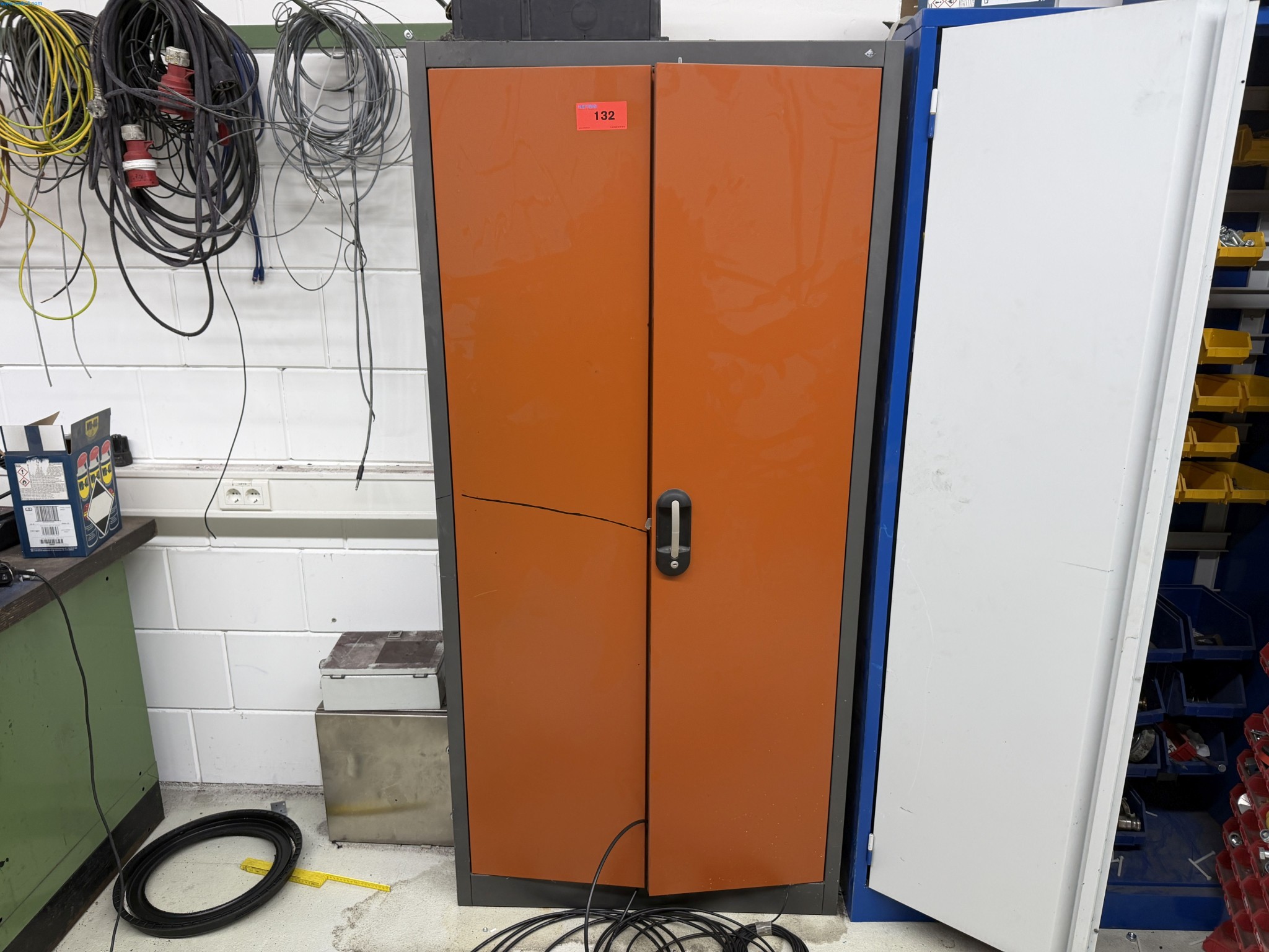 Operating equipment of a technical flocking company-4