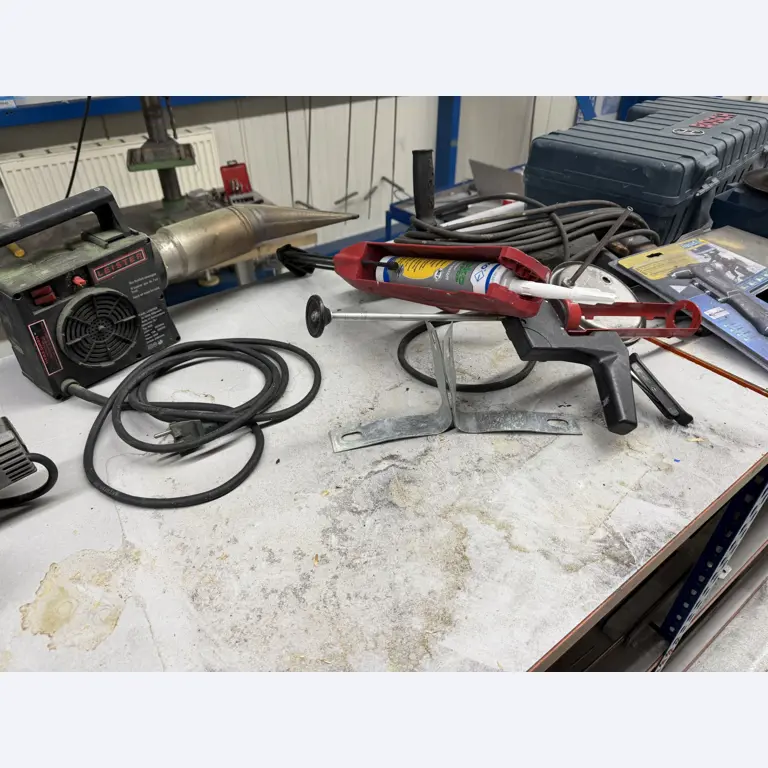 Operating equipment of a technical flocking company-4