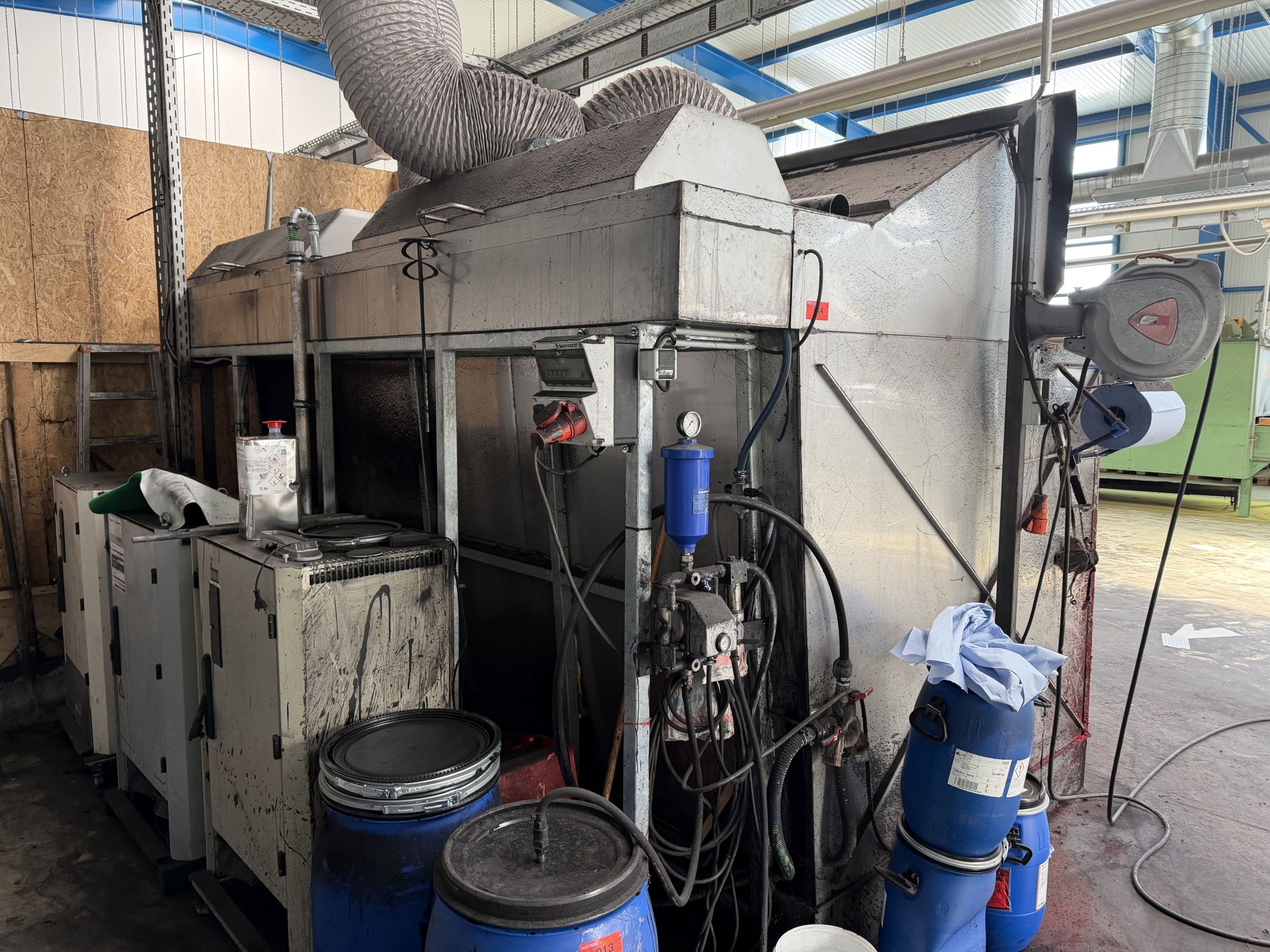 Operating equipment of a technical flocking company-3