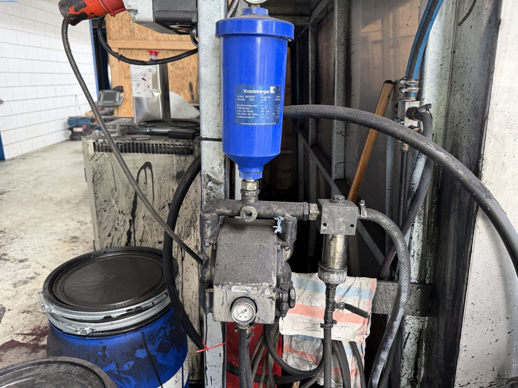 Operating equipment of a technical flocking company-5