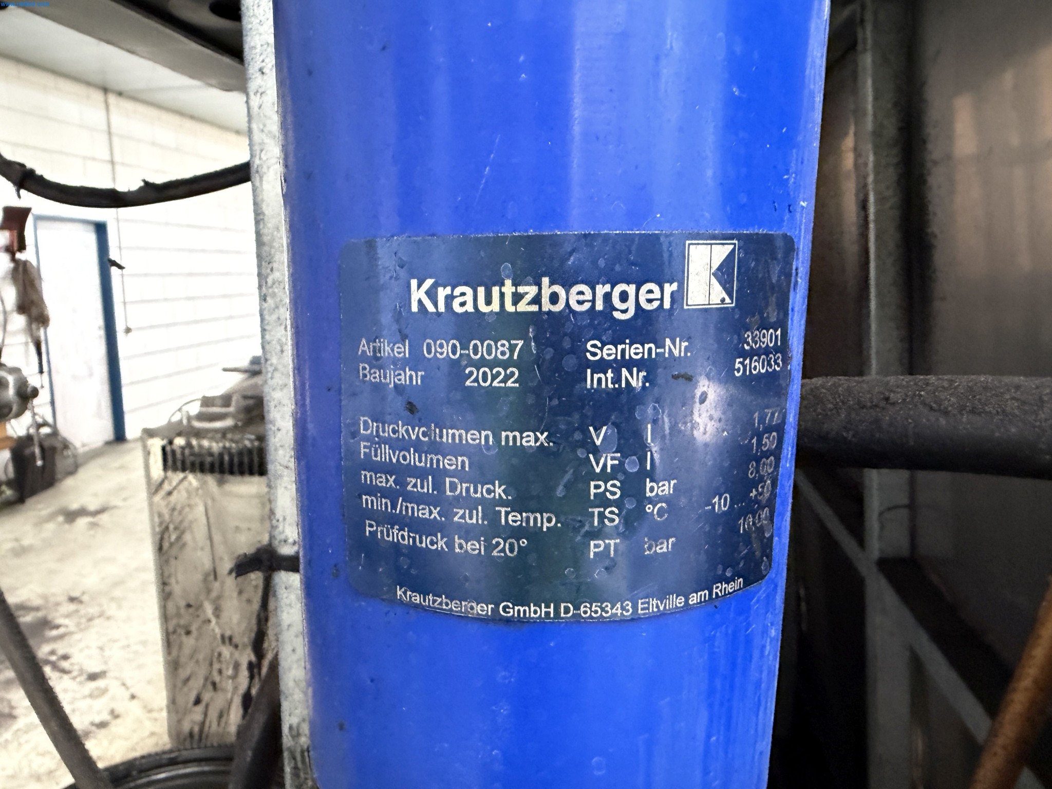 Operating equipment of a technical flocking company-6