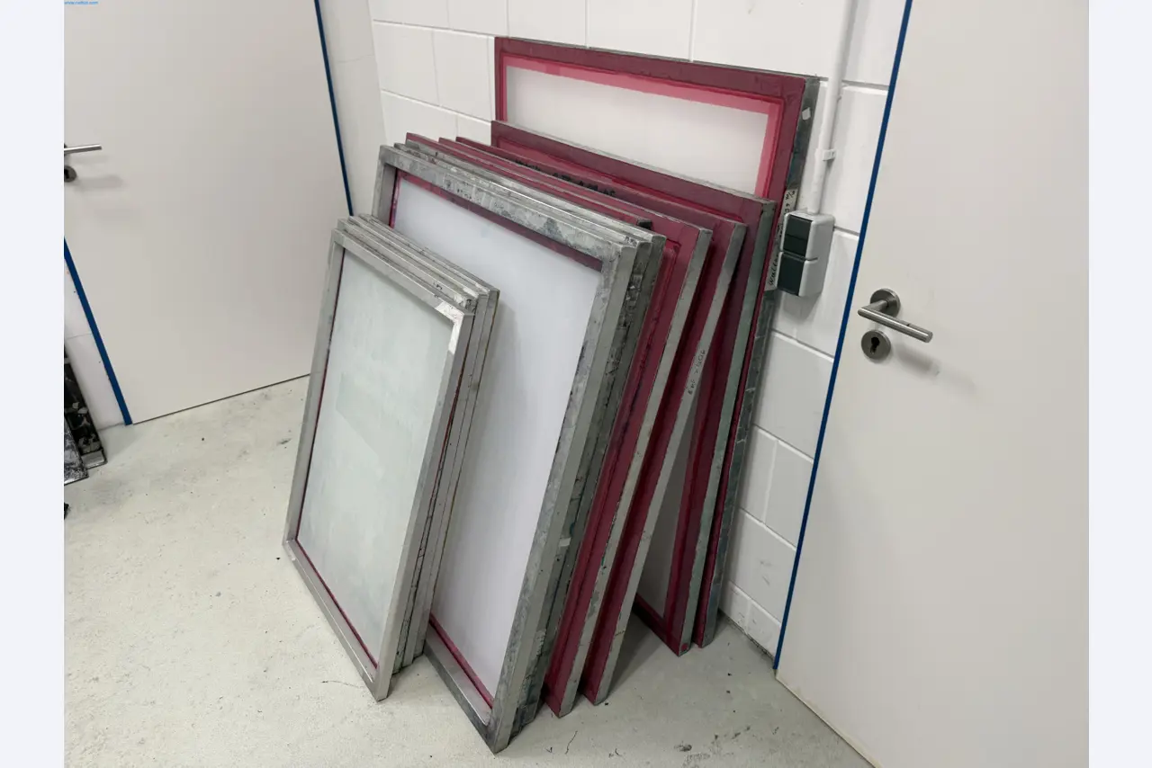 Operating equipment of a technical flocking company-5