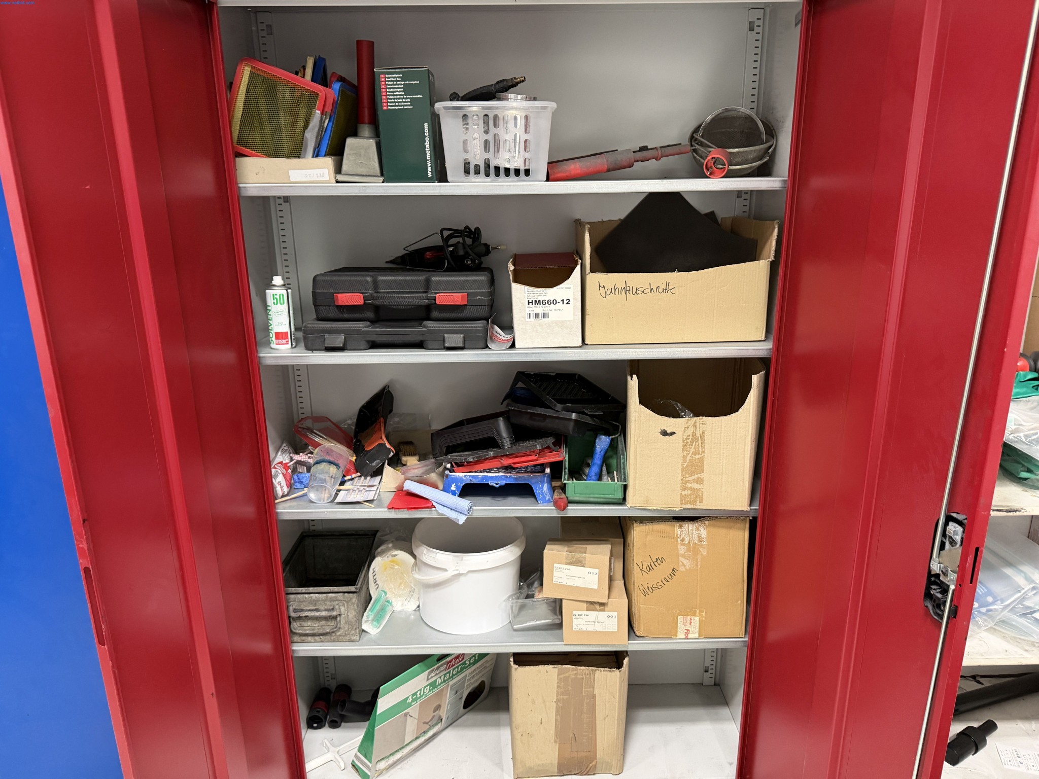 Operating equipment of a technical flocking company-3