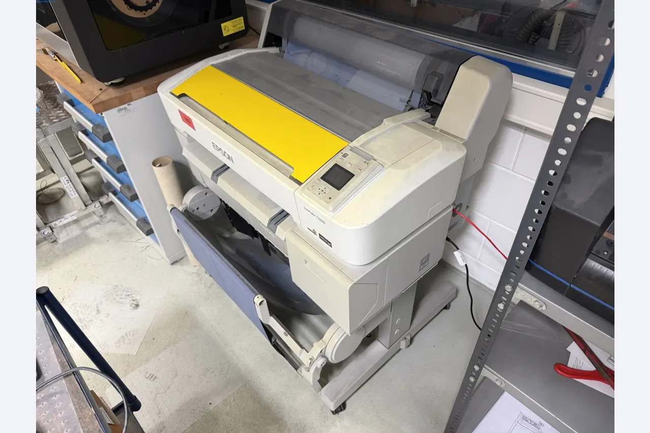 Operating equipment of a technical flocking company-2