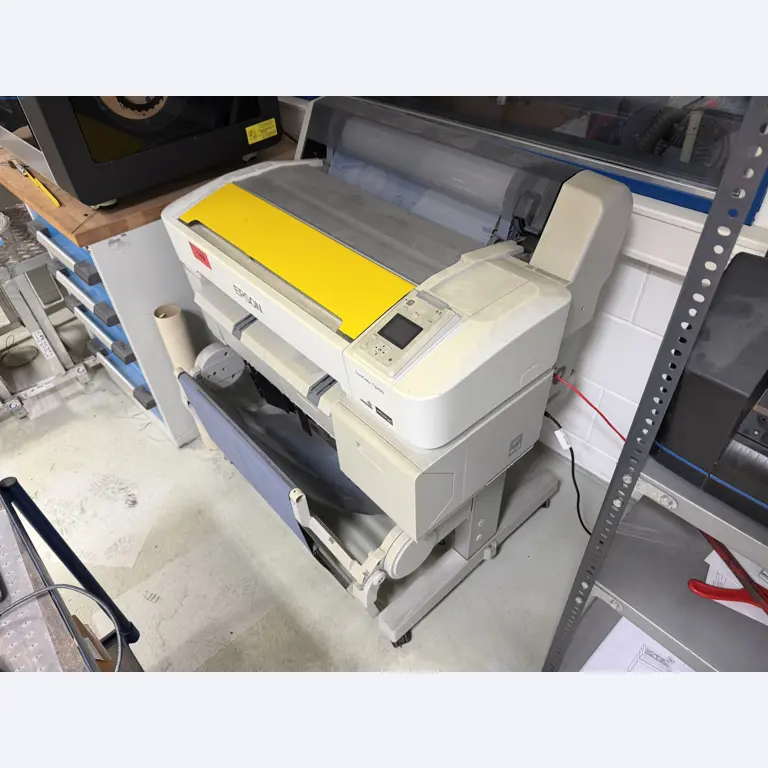 Operating equipment of a technical flocking company-2