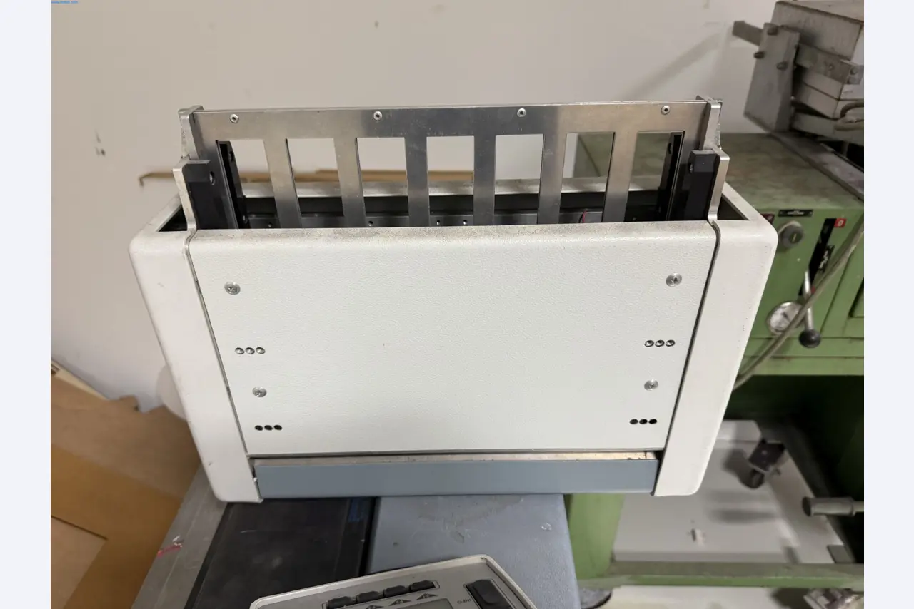 Operating equipment of a technical flocking company-5