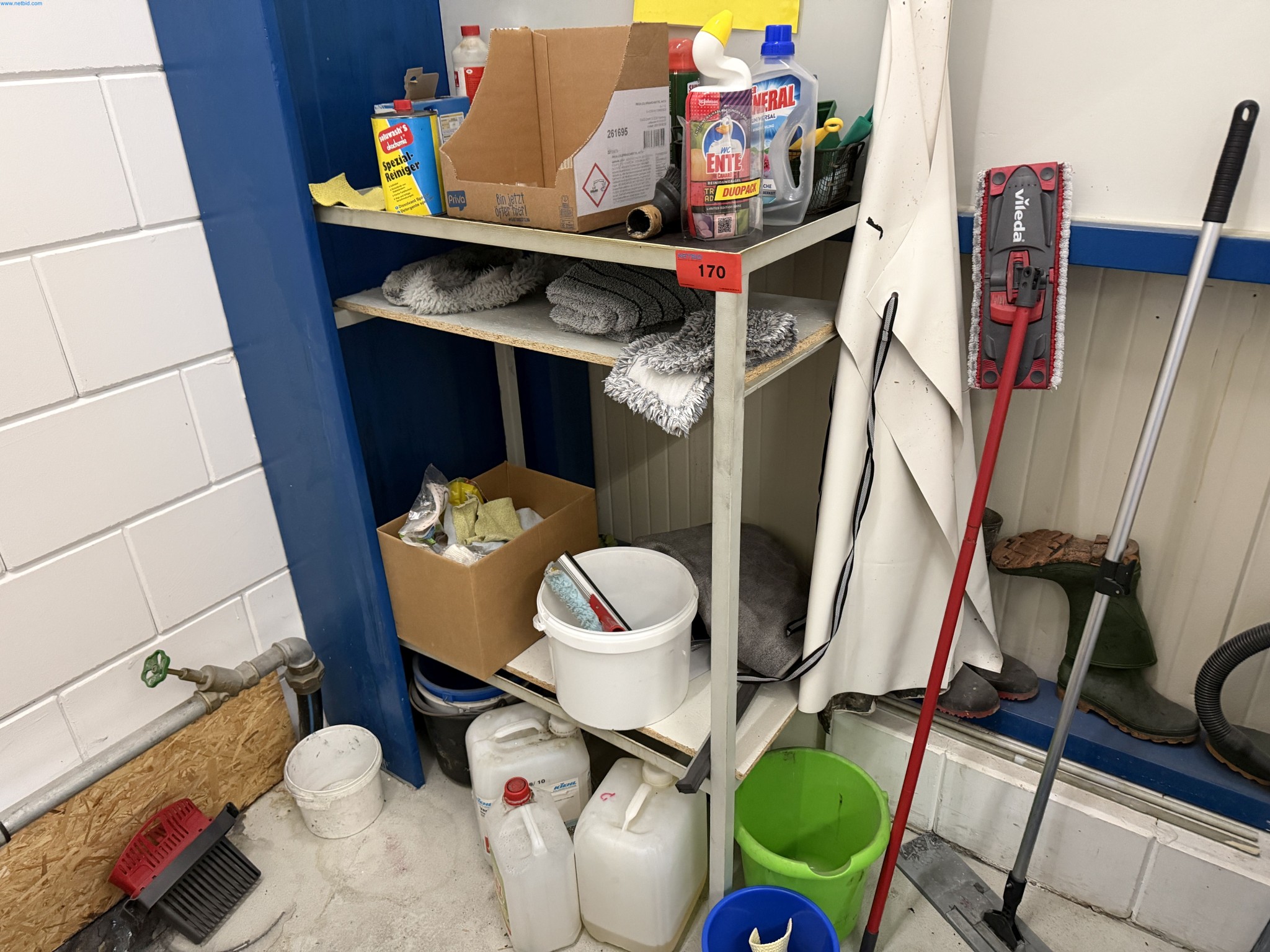 Operating equipment of a technical flocking company-1