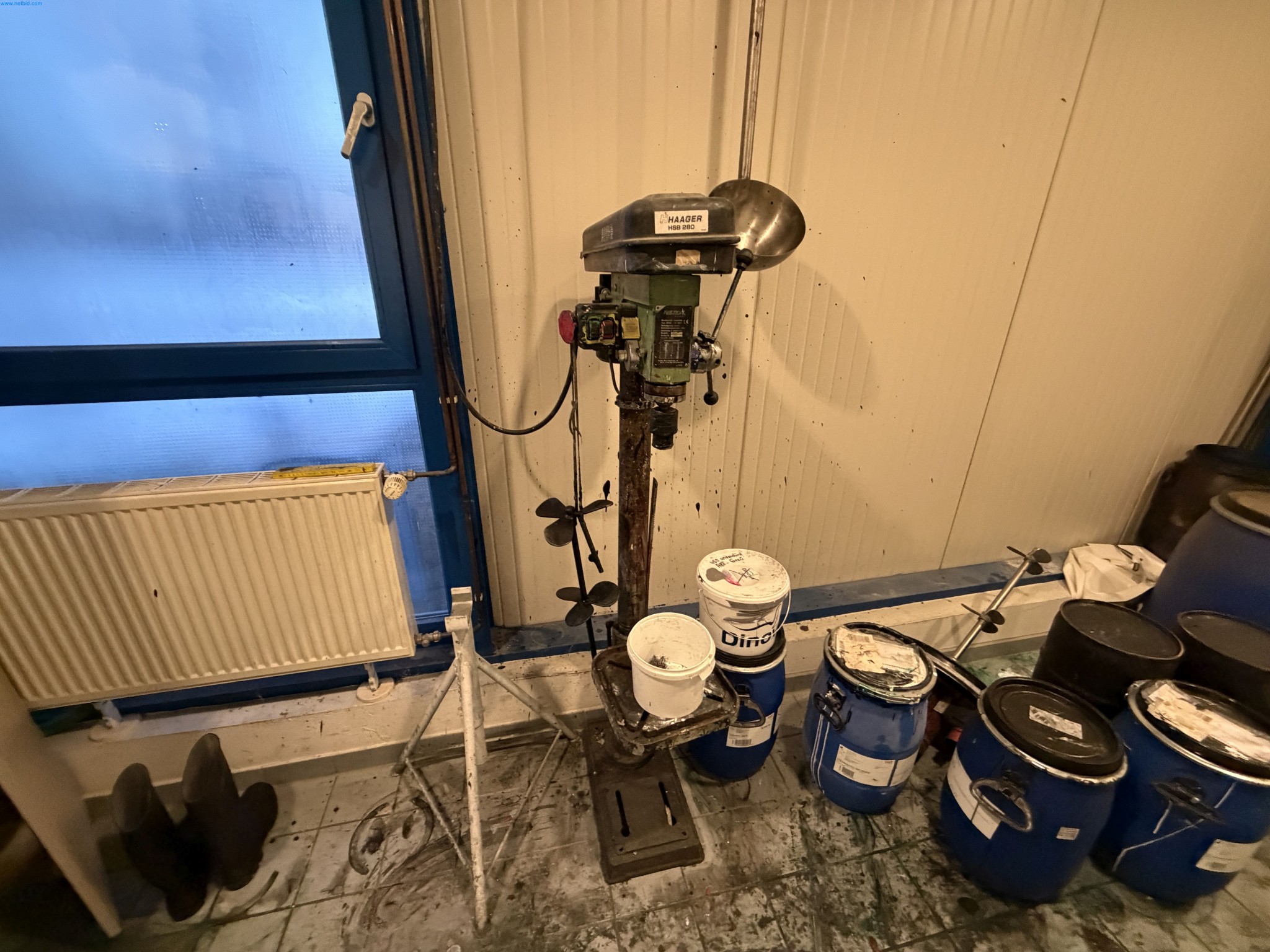 Operating equipment of a technical flocking company-3