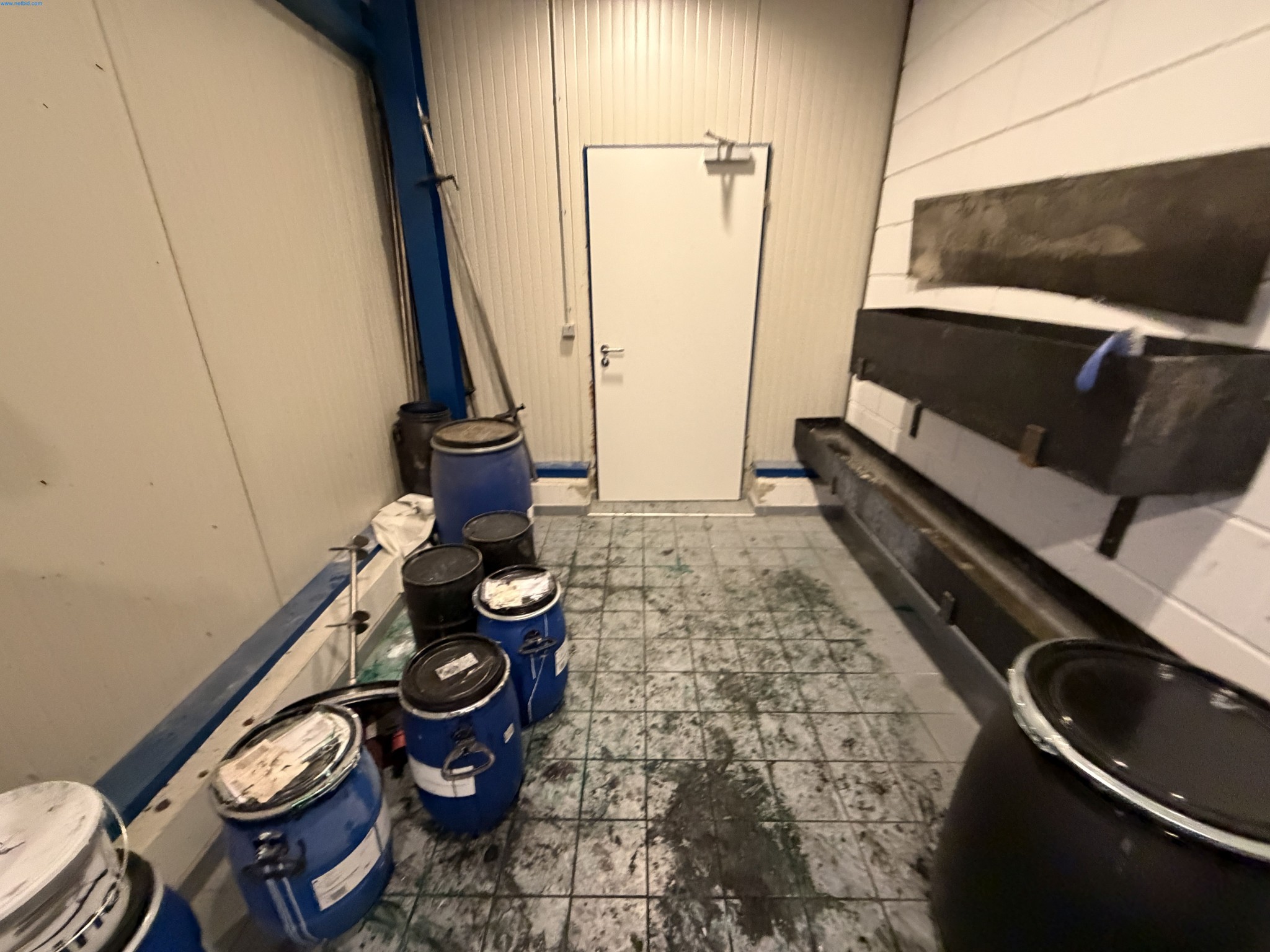 Operating equipment of a technical flocking company-4