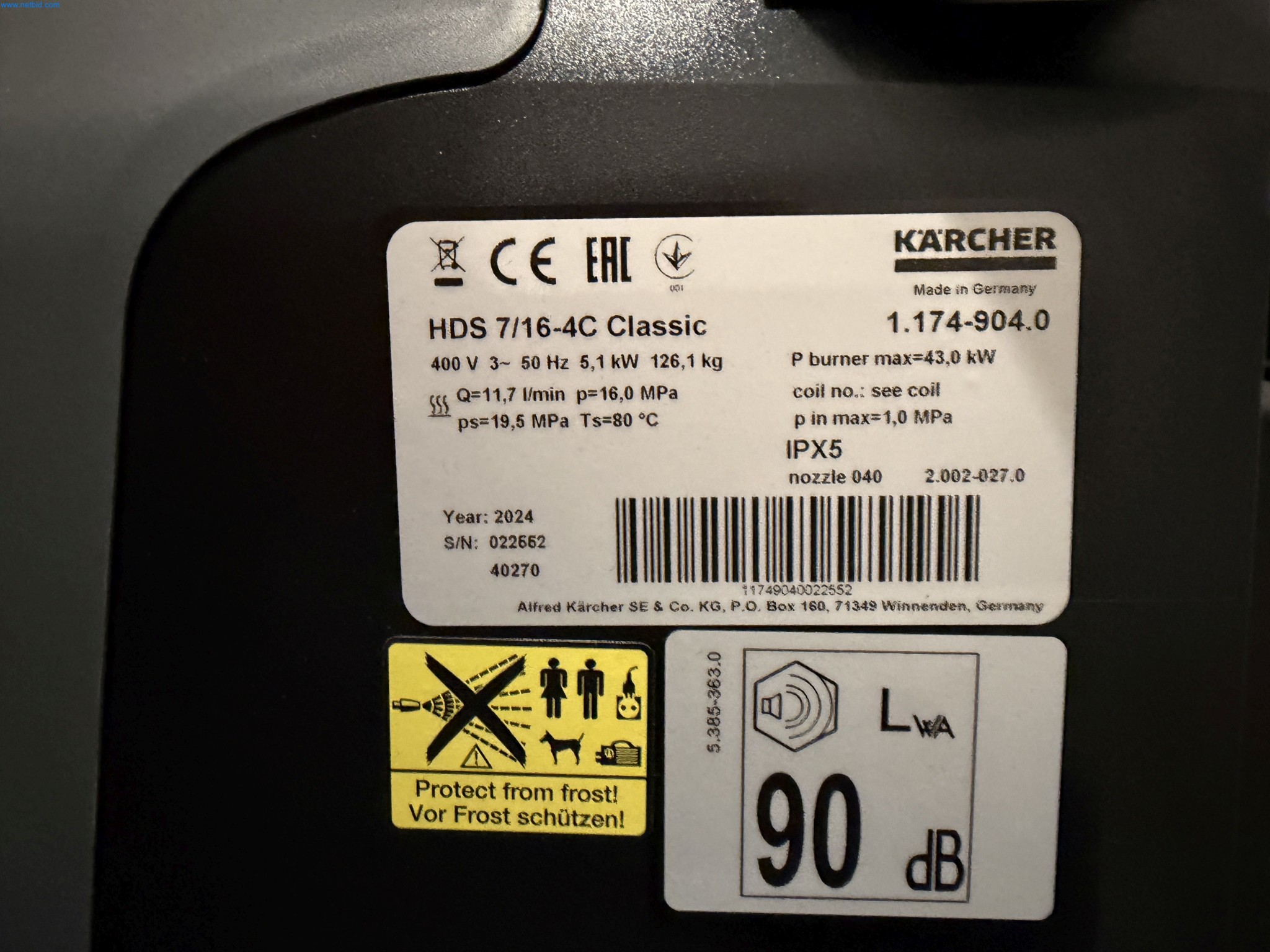 Operating equipment of a technical flocking company-3