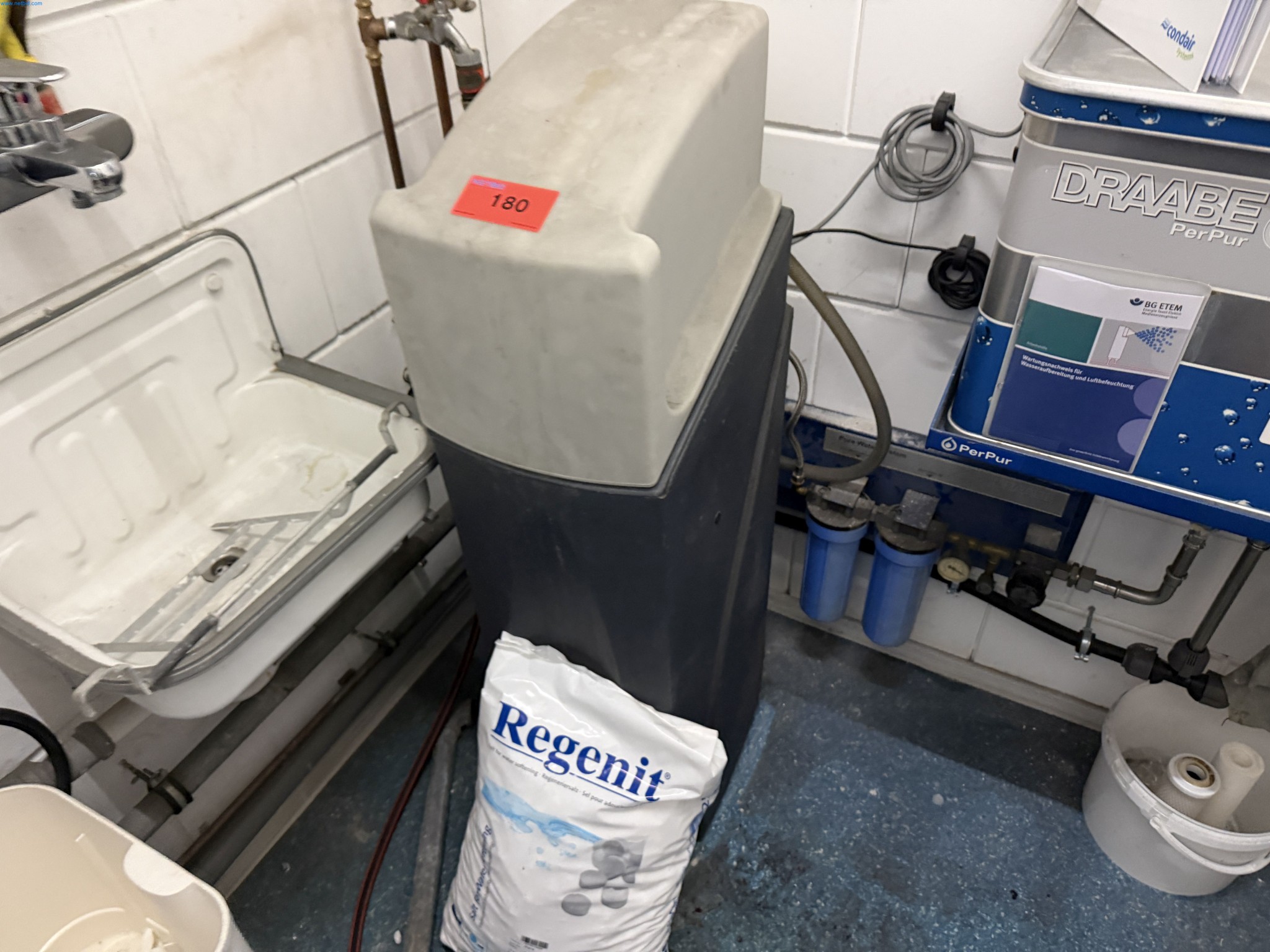 Operating equipment of a technical flocking company-2