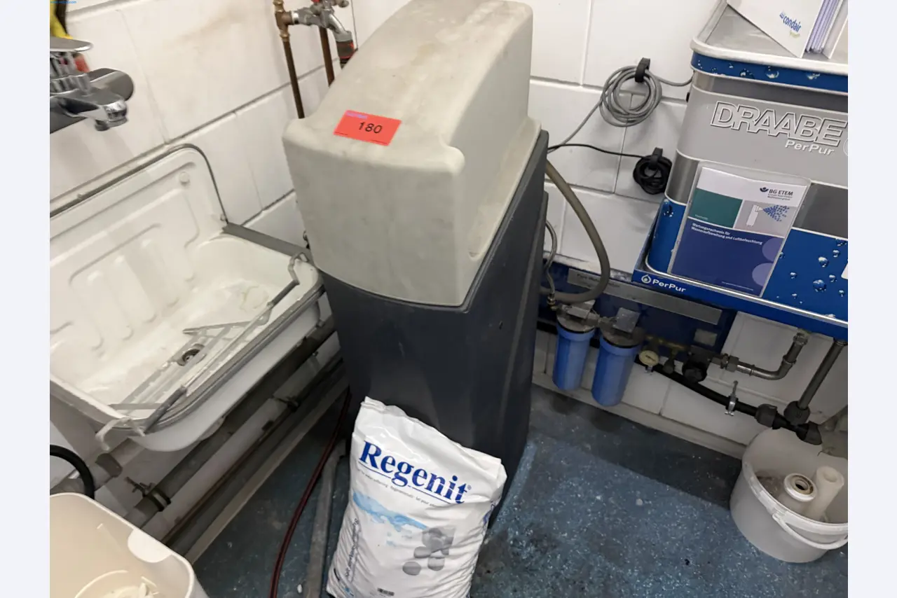 Operating equipment of a technical flocking company-2