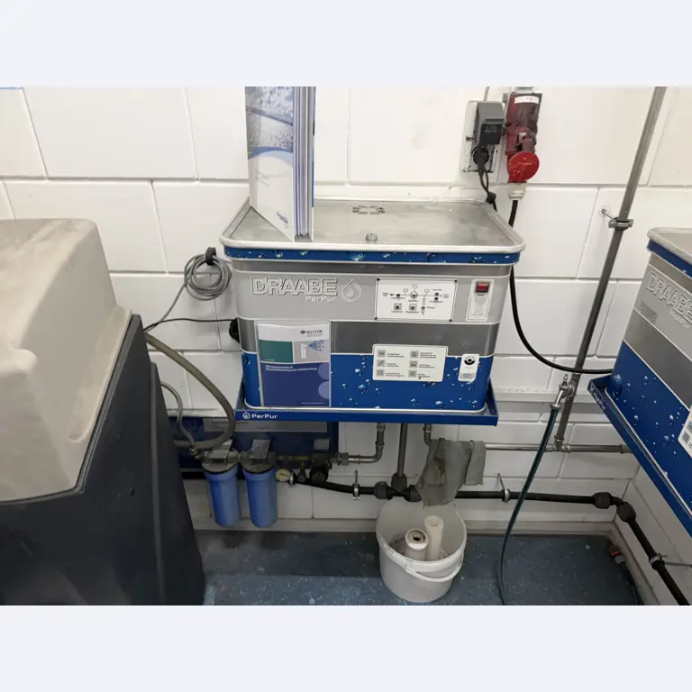 Operating equipment of a technical flocking company-3