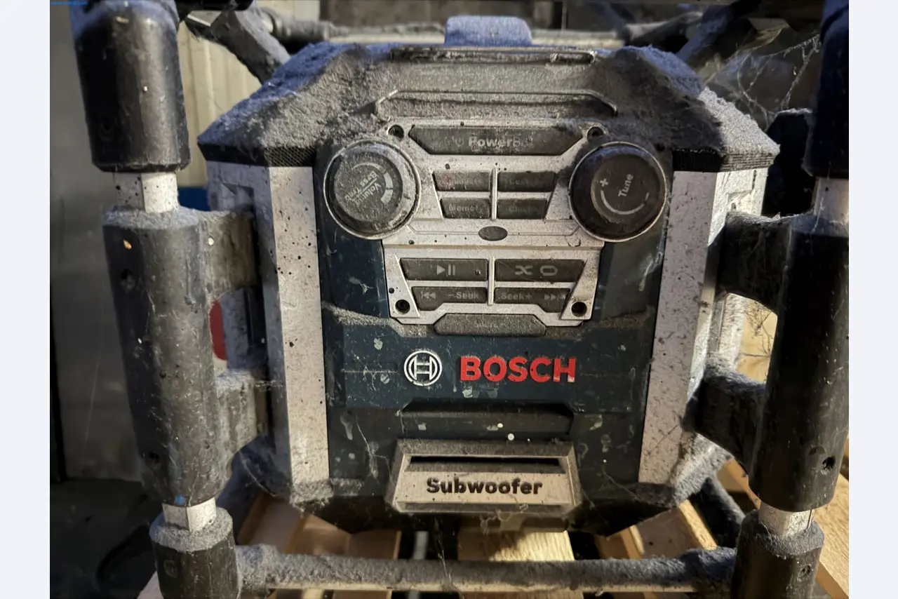 Operating equipment of a technical flocking company-2