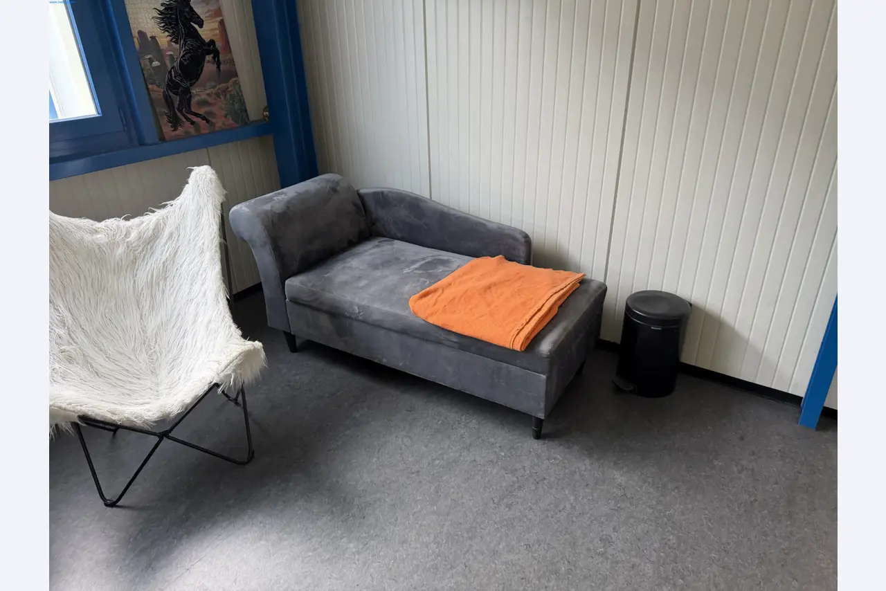 Operating equipment of a technical flocking company-3