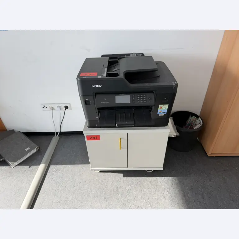 Operating equipment of a technical flocking company-1