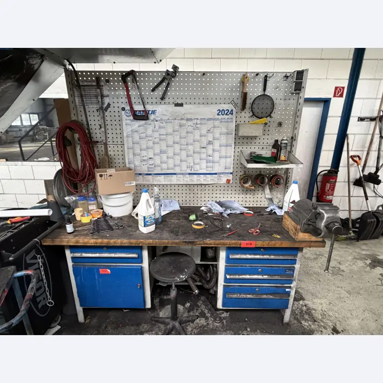 Operating equipment of a technical flocking company-1