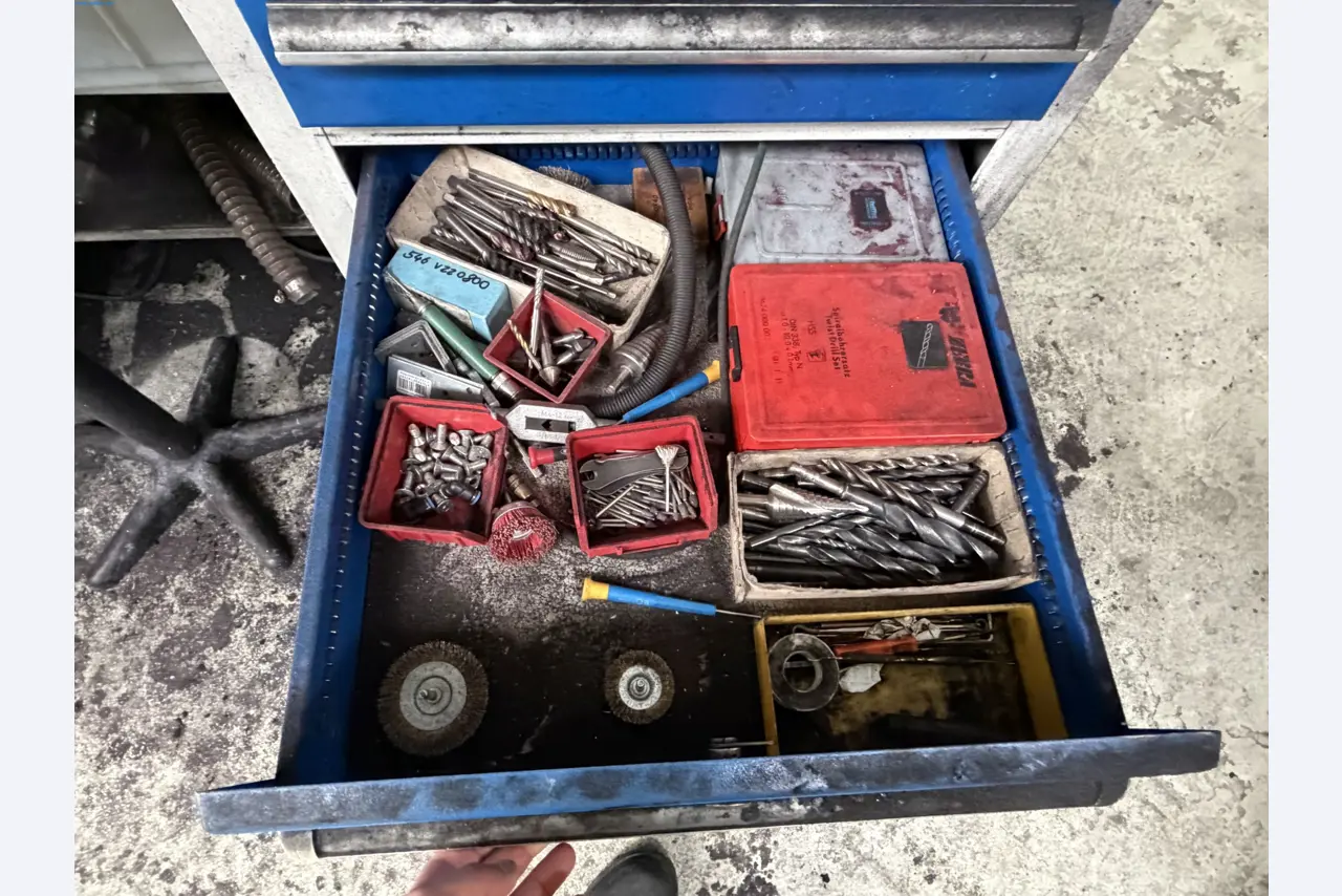 Operating equipment of a technical flocking company-3