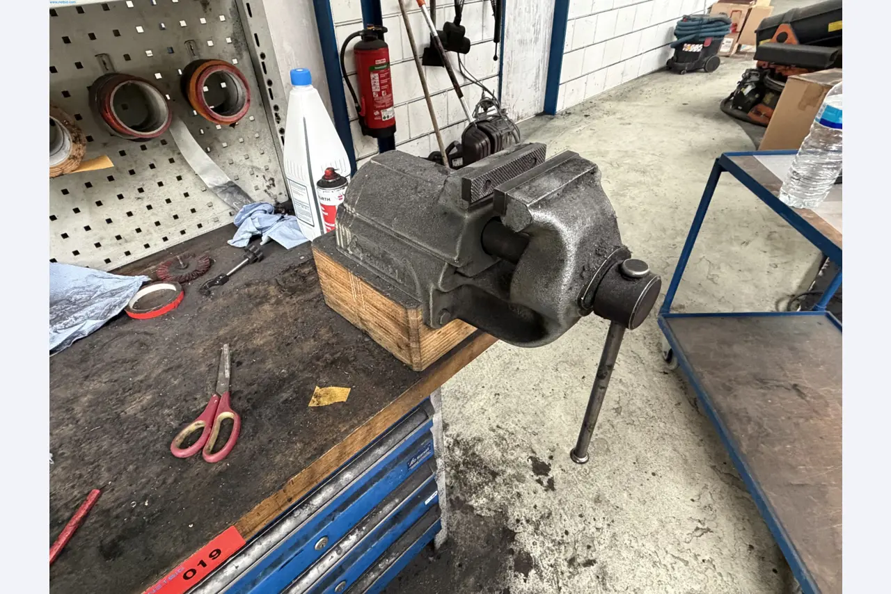 Operating equipment of a technical flocking company-7