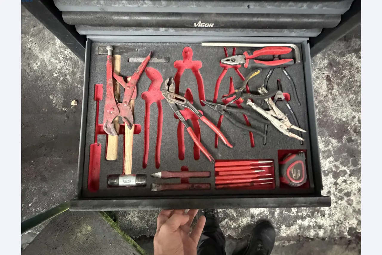 Operating equipment of a technical flocking company-7