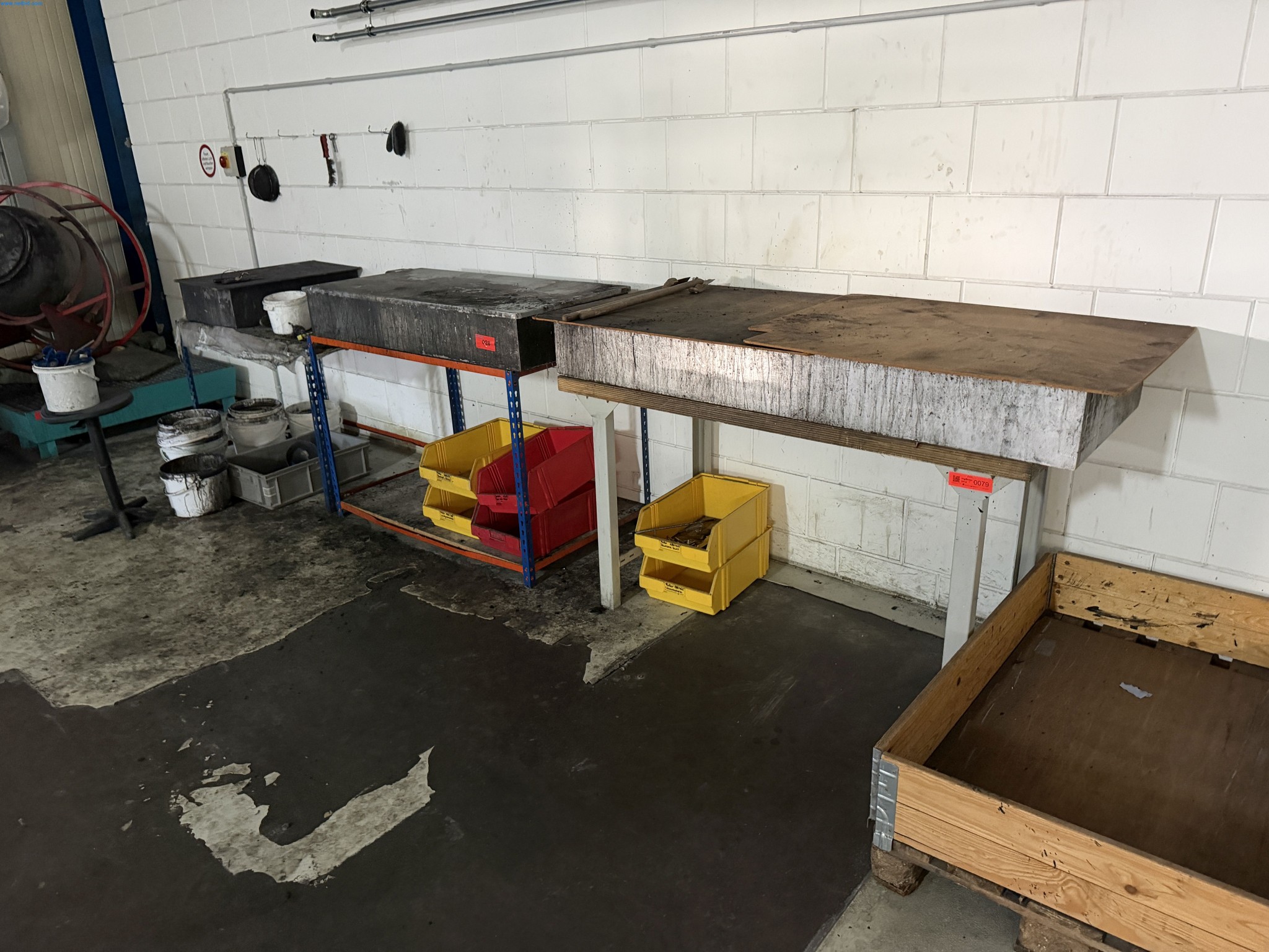 Operating equipment of a technical flocking company-1