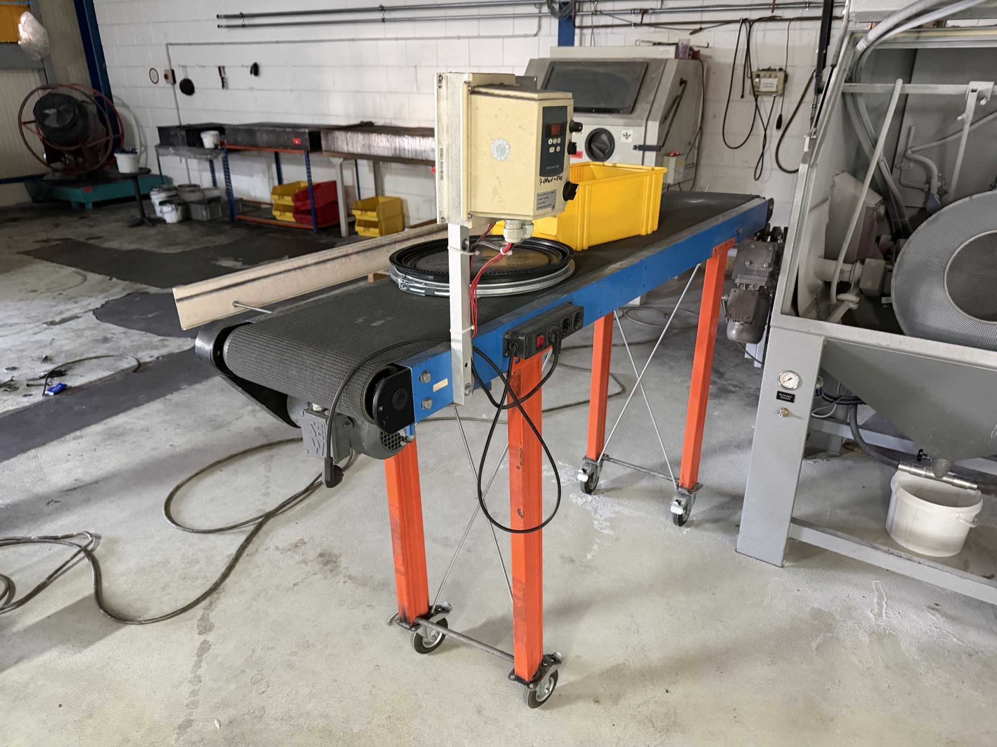 Operating equipment of a technical flocking company-2