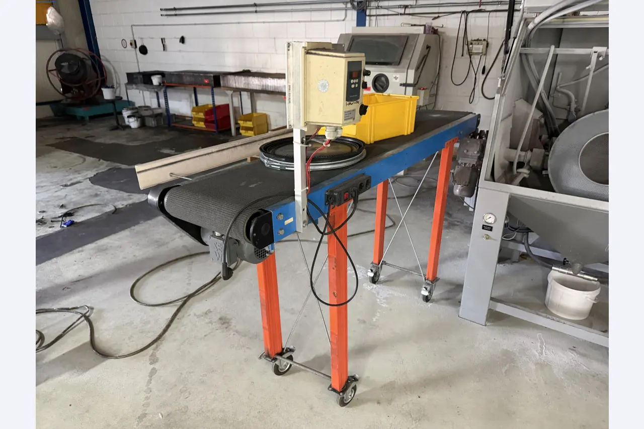 Operating equipment of a technical flocking company-2