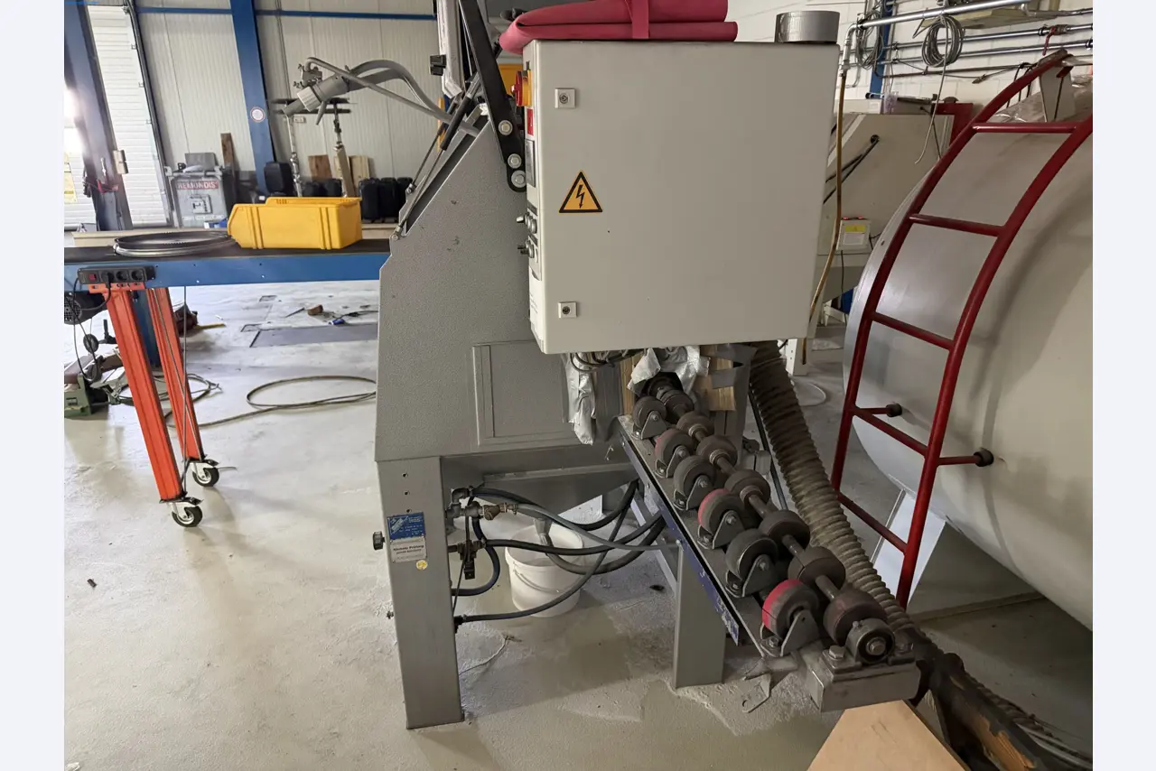 Operating equipment of a technical flocking company-2