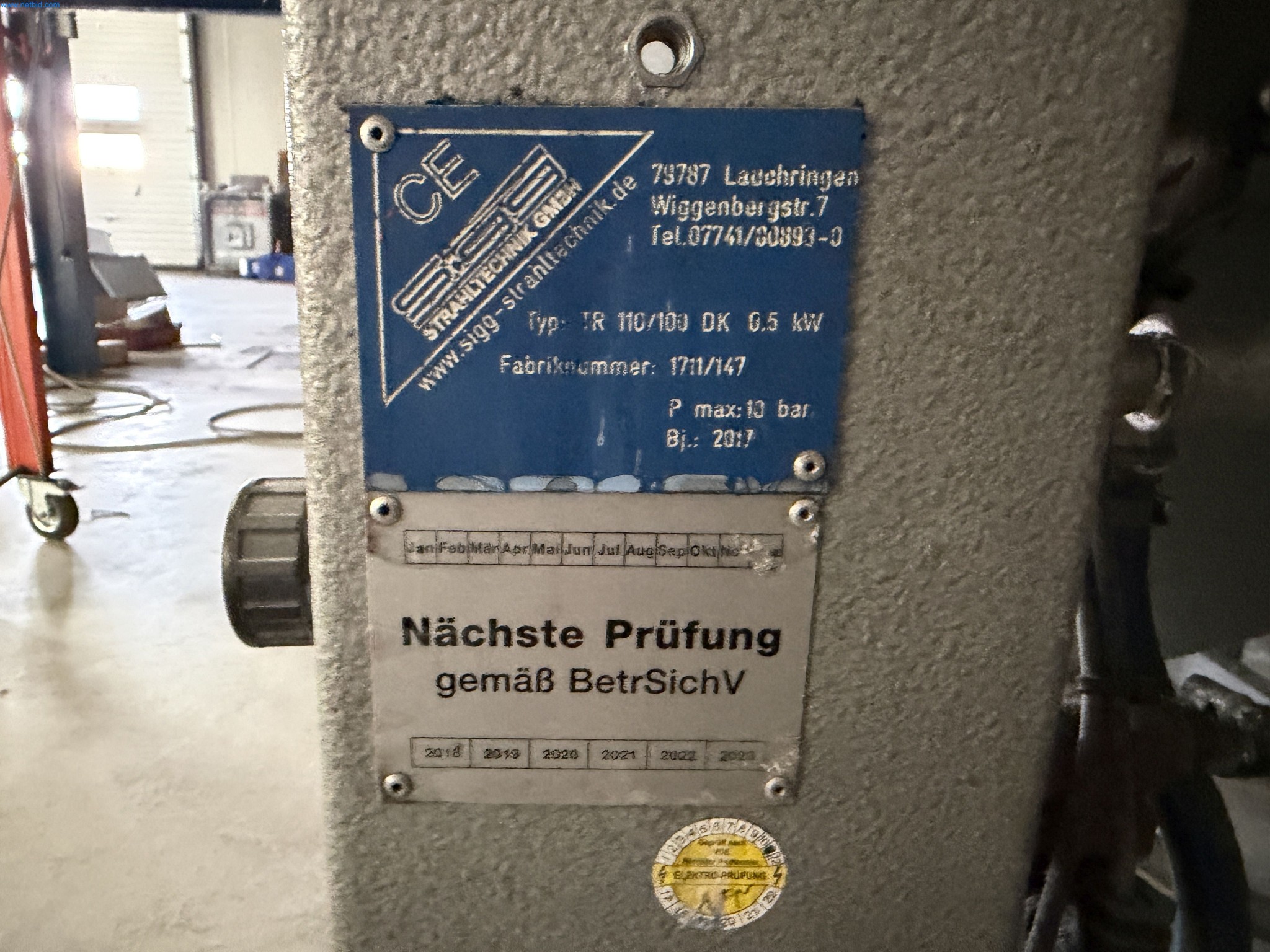 Operating equipment of a technical flocking company-5