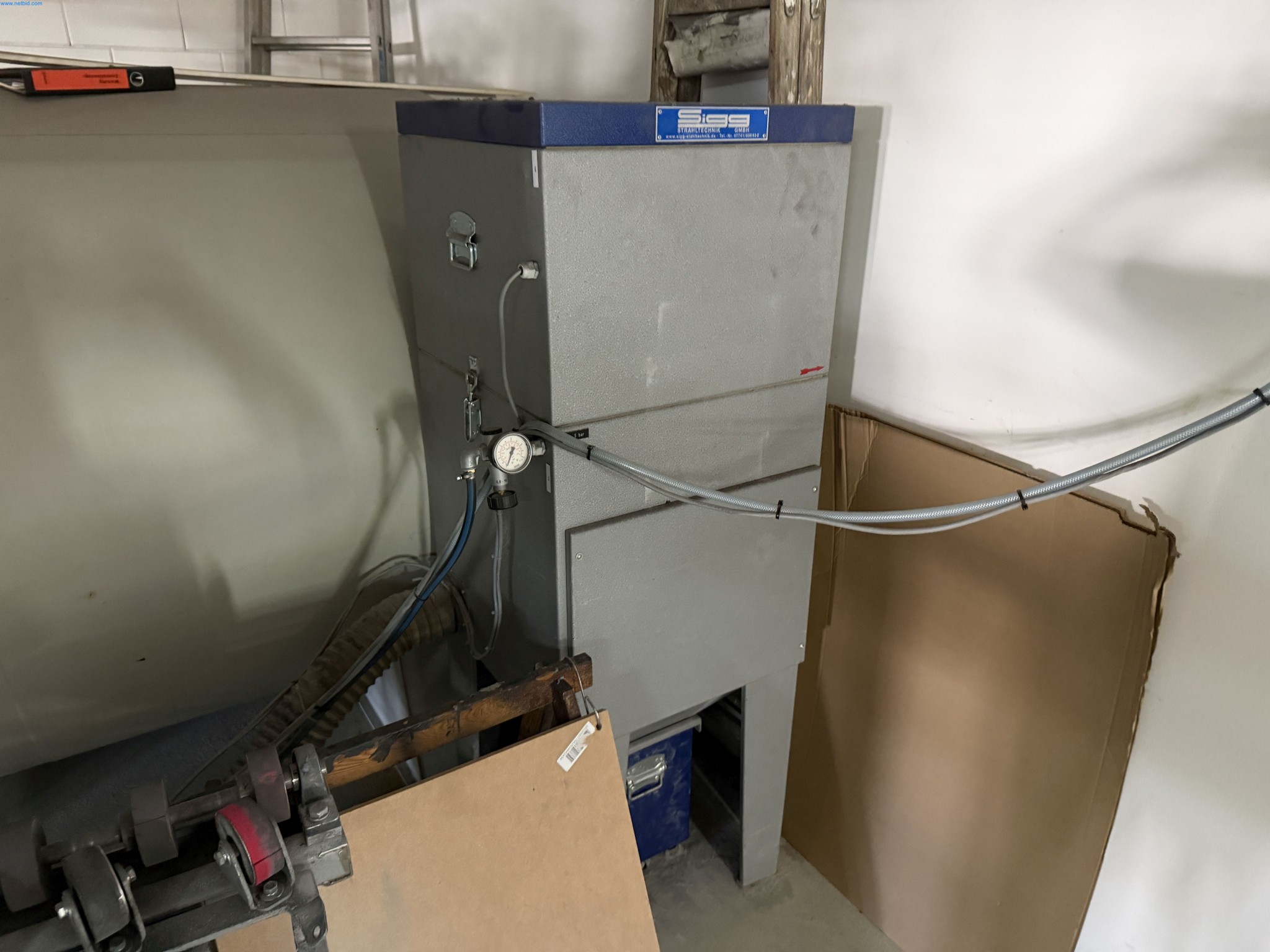 Operating equipment of a technical flocking company-6