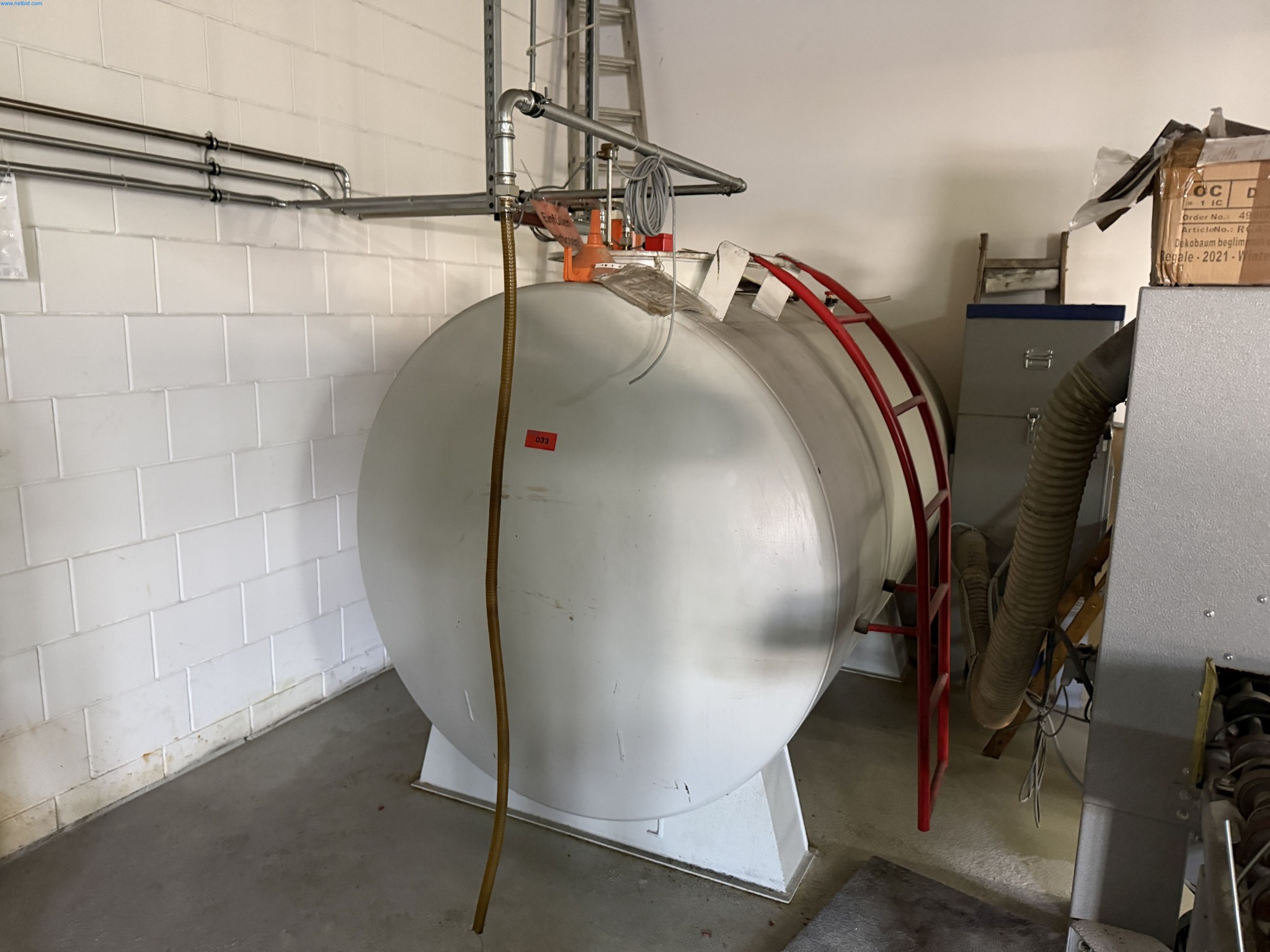 Operating equipment of a technical flocking company-1