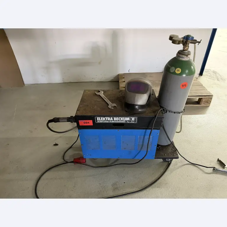 Operating equipment of a technical flocking company-1