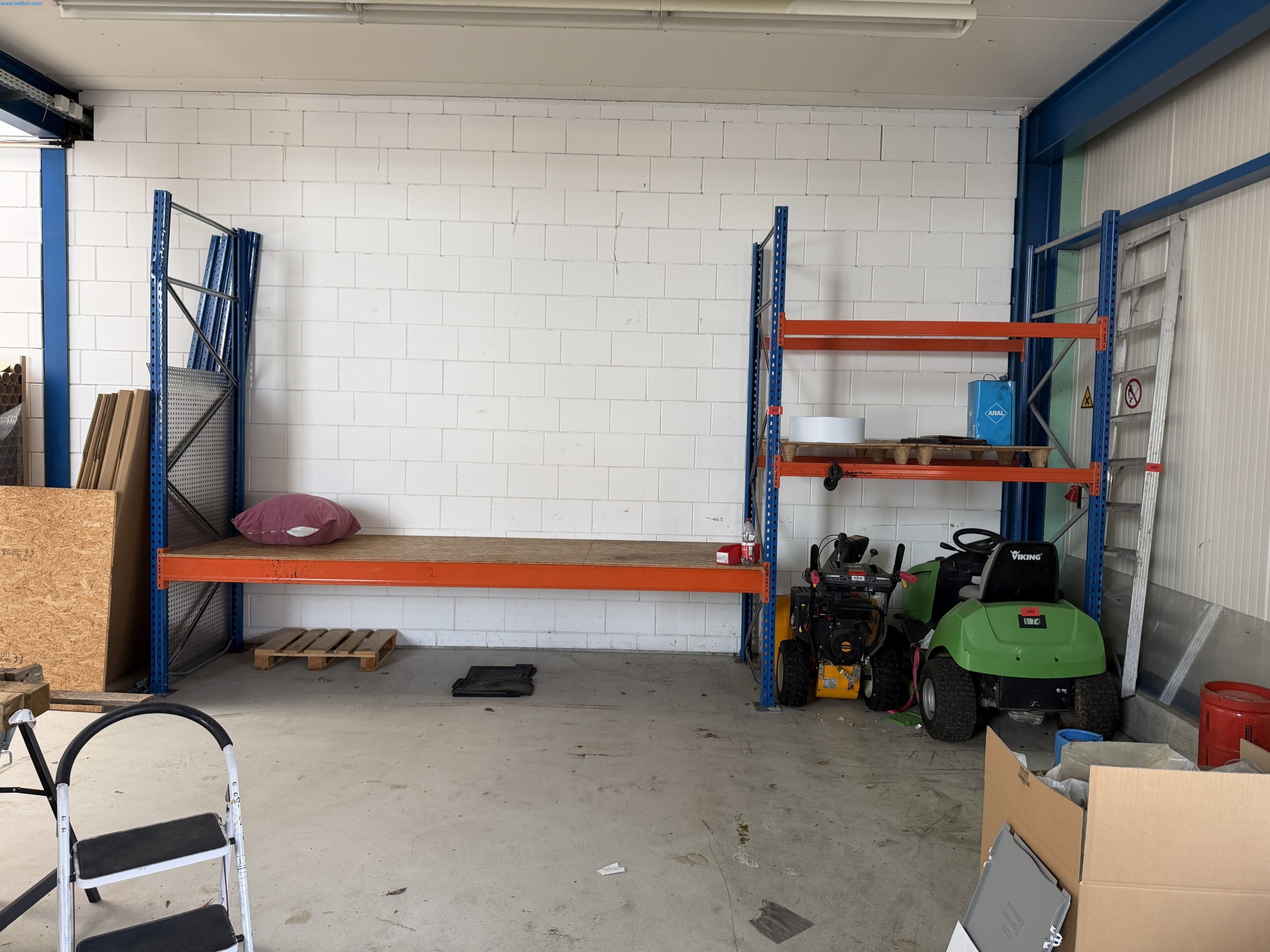 Operating equipment of a technical flocking company-1