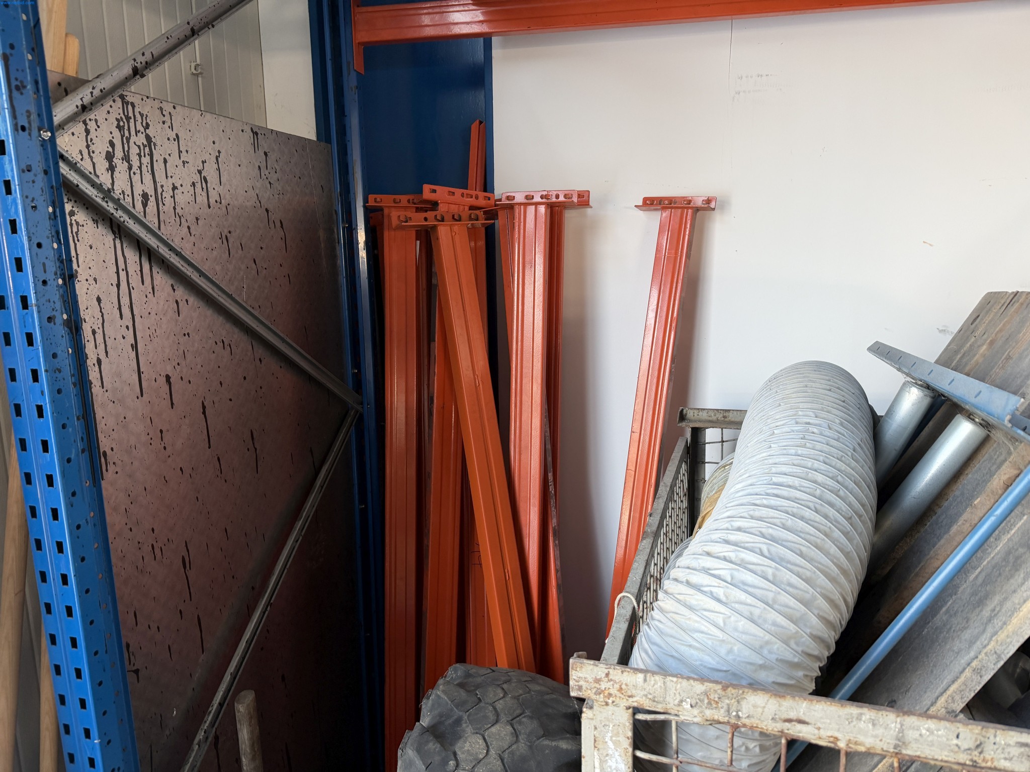 Operating equipment of a technical flocking company-3